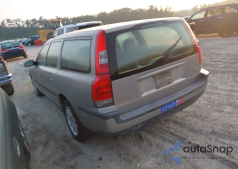2001 Volvo V70 из США, поврежденный, VIN YV1SW61R312114727